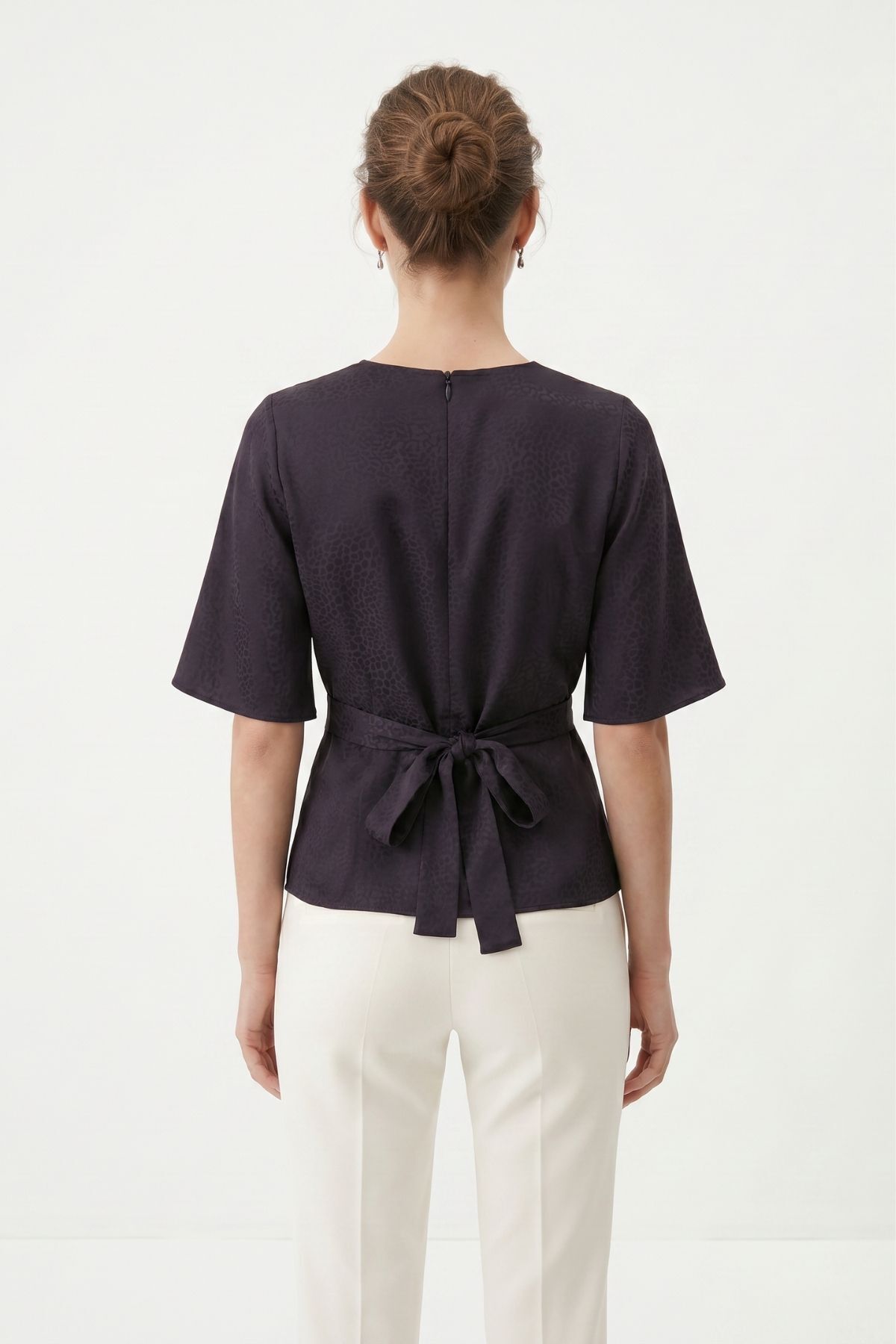 Siyah Volan Kollu Sırt Bağlamalı Bluz 261128 - 3