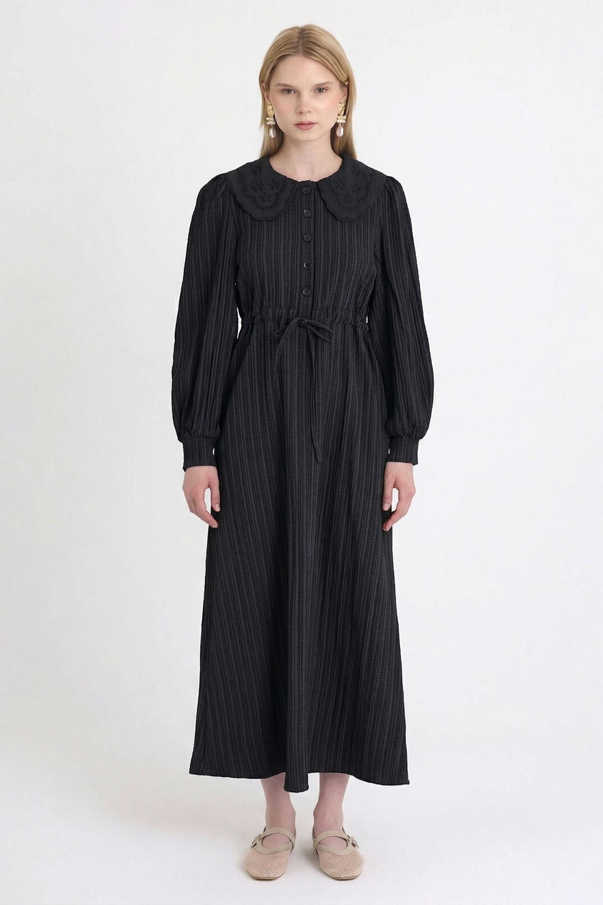 Siyah Yaka Dantelli Bel Bağlamalı Elbise 4330A - 2