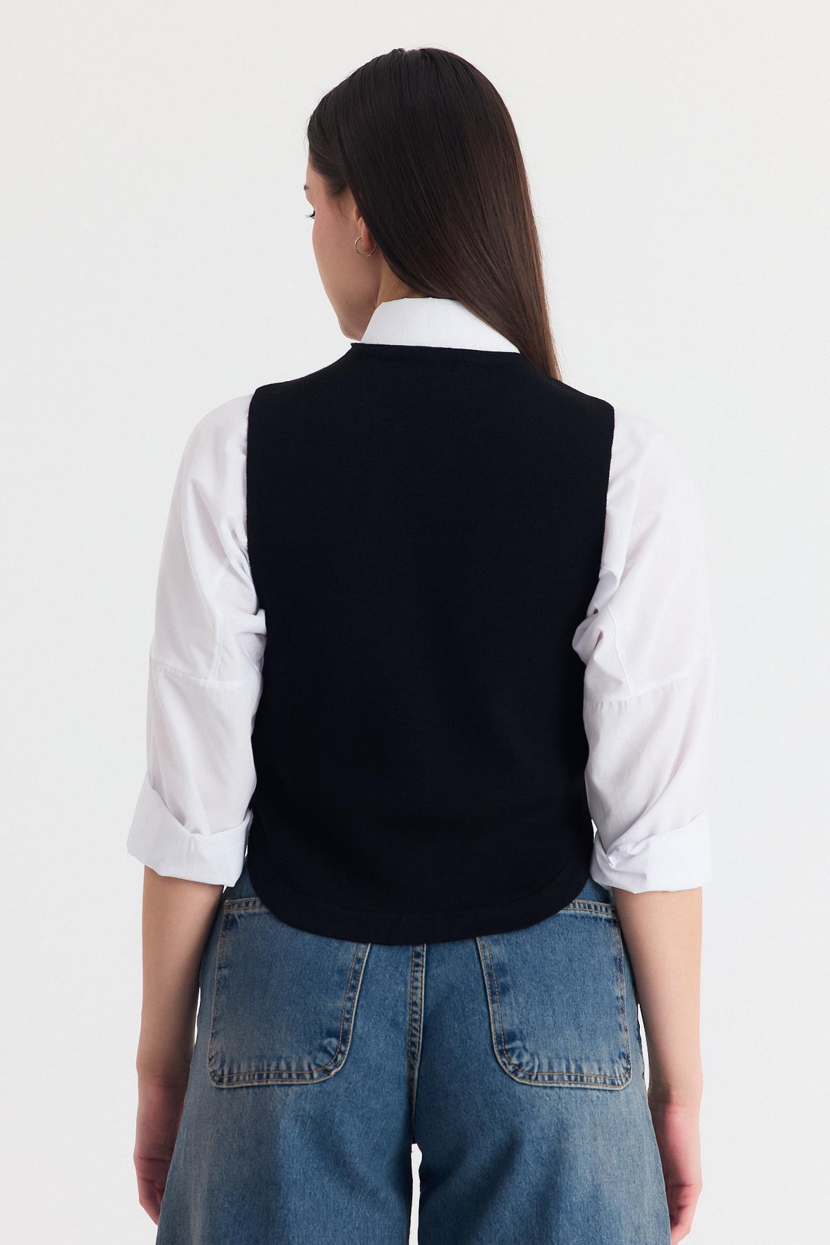 Siyah Yan Düğme Detay Sıfır Kol Süveter 2111 - 5
