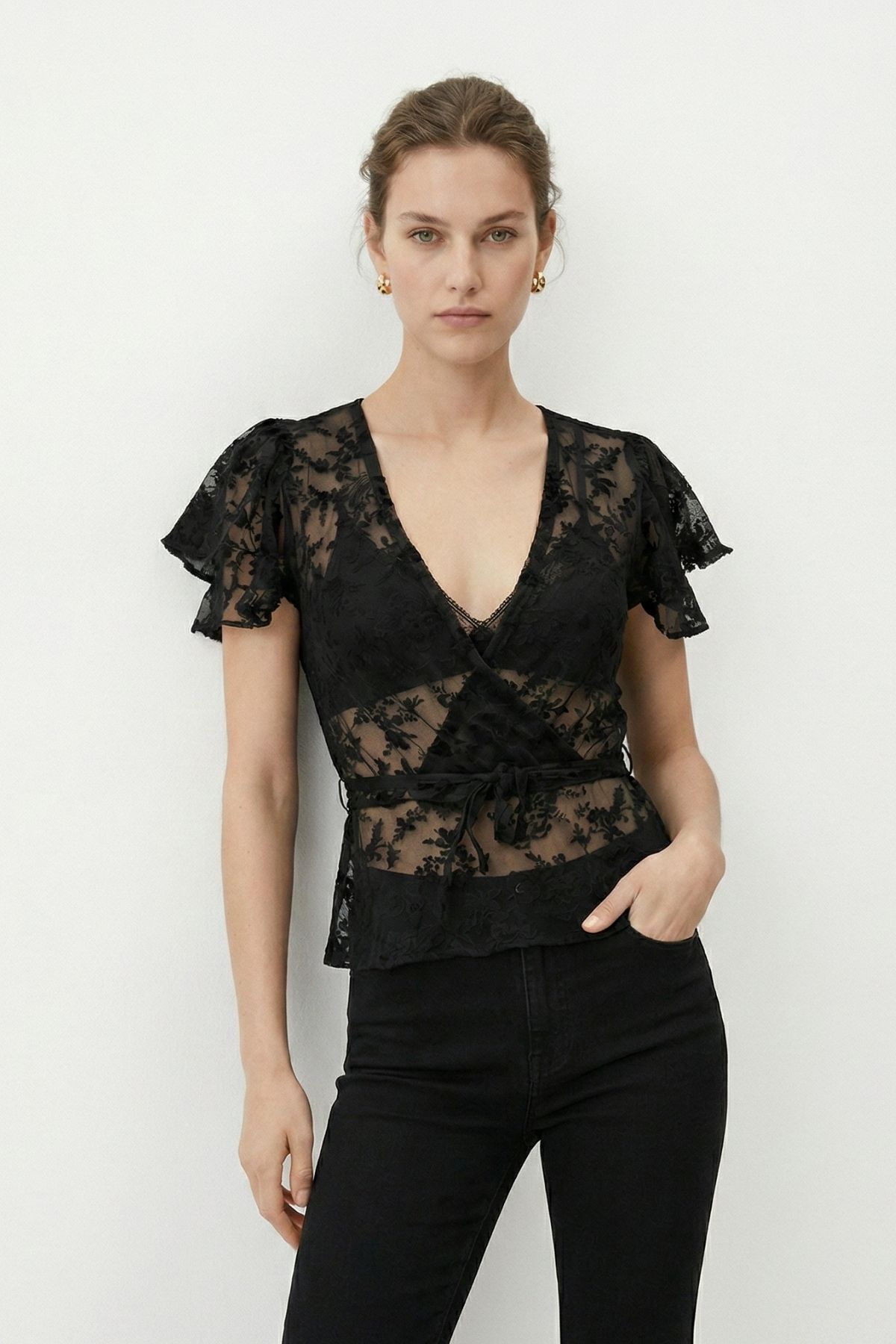 Siyah Yandan Bağlamalı Dantelli Bluz 0148 - RAYS