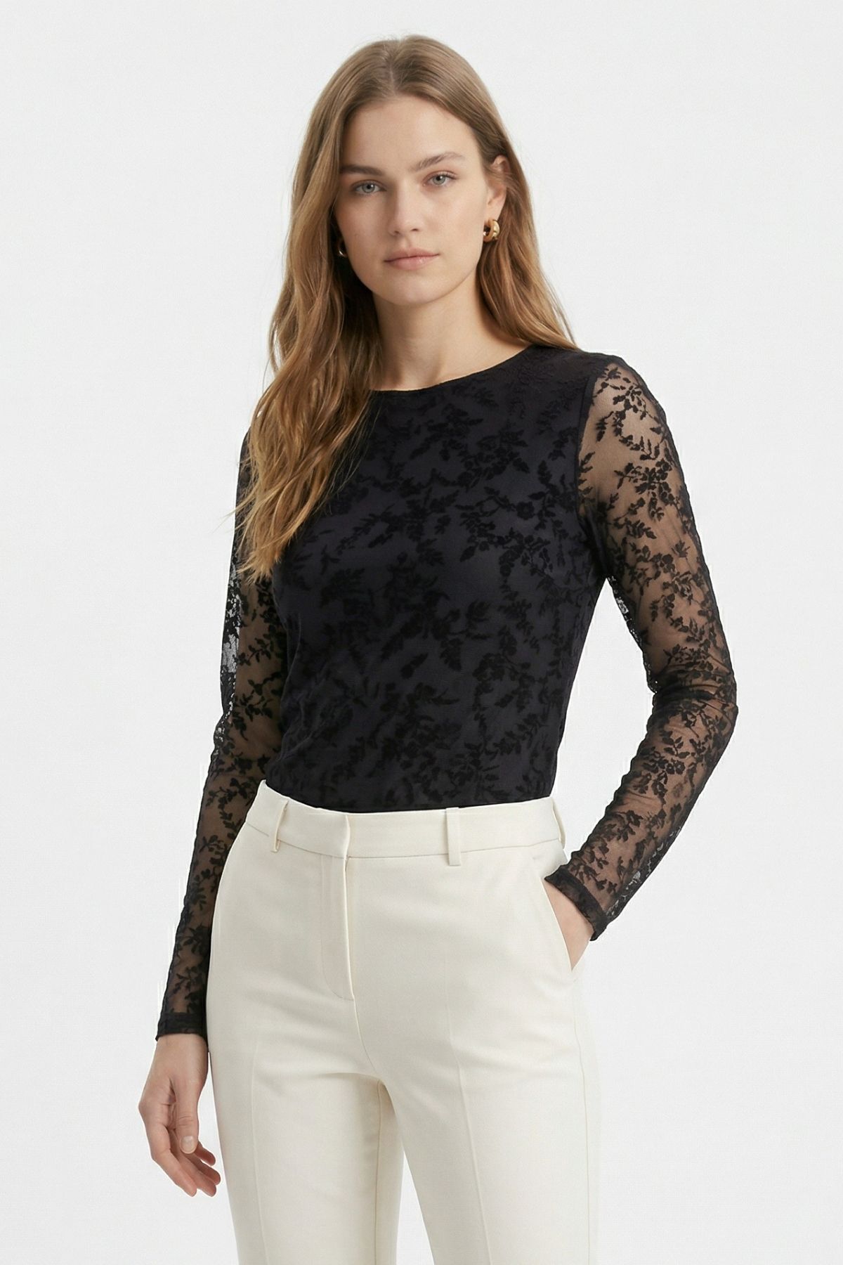 Siyah Yandan Büzgülü Desenli Bluz 8476A - 1