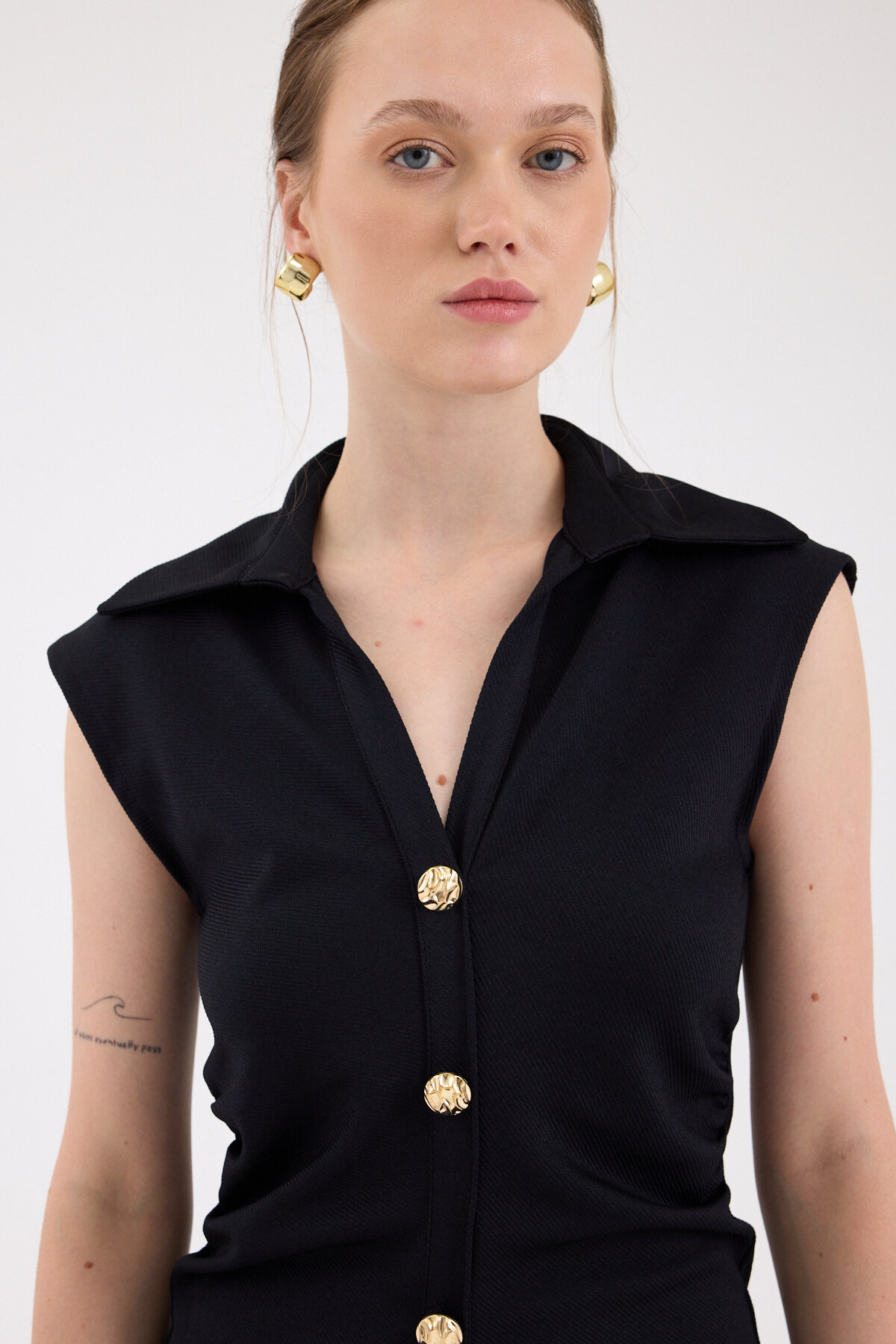 Siyah Yanları Büzgülü Kolsuz Gömlek Midi Elbise 8117A - RAYS