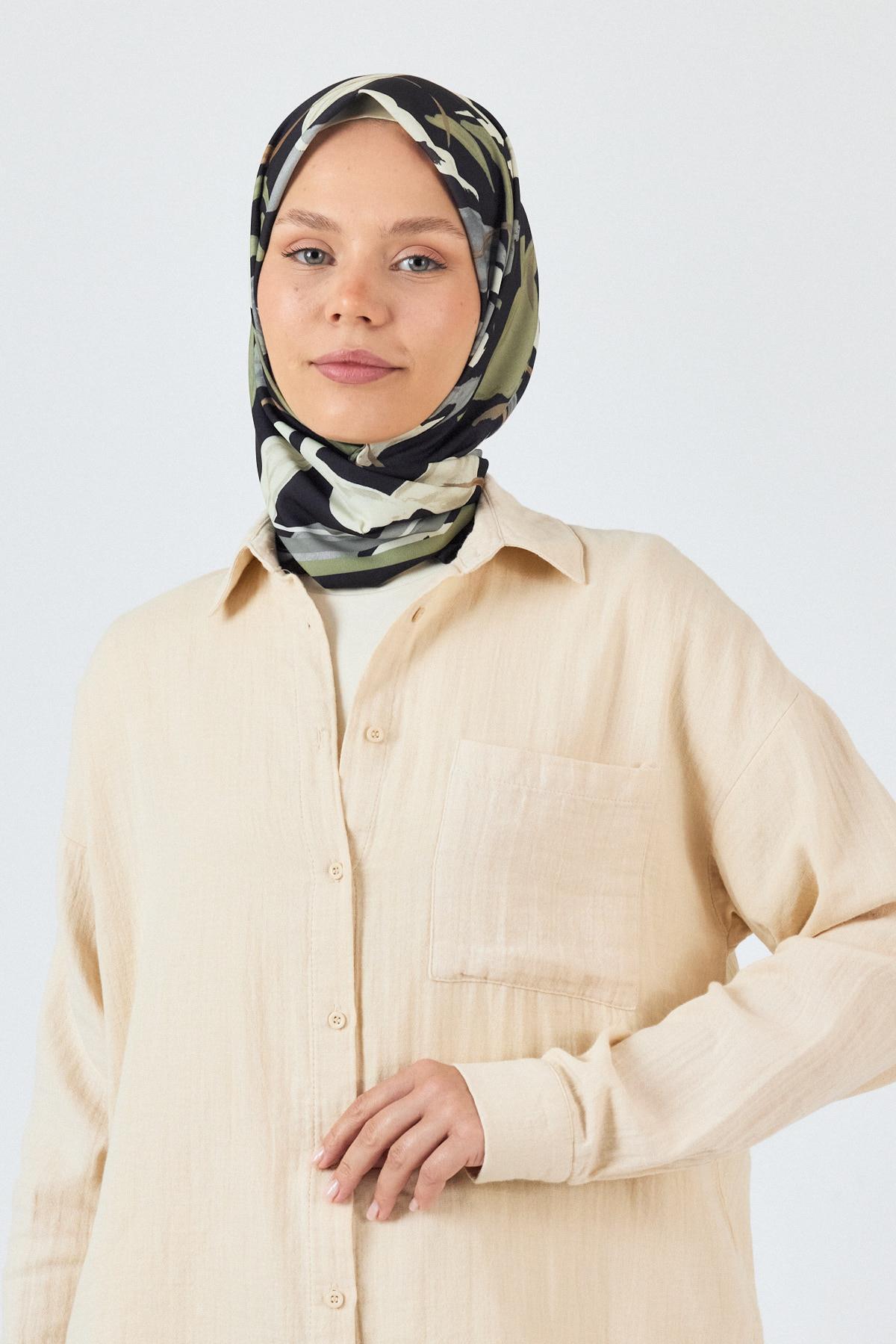 Siyah Yaprak Desenli Eşarp 3004 - 3