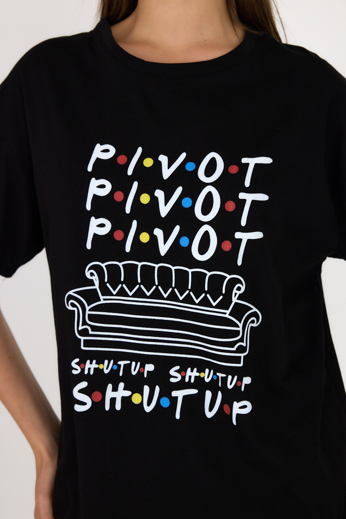 Siyah Yazı Baskılı %100 Pamuk Oversize Tişört 2150-10M - RAYS