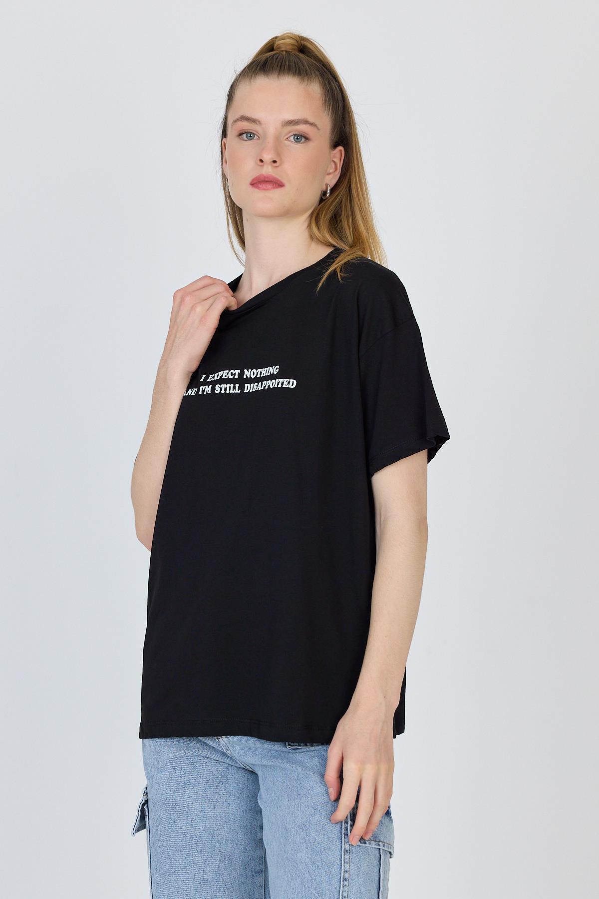 Siyah Yazı Baskılı %100 Pamuk Oversize Tişört 2150-8M - RAYS