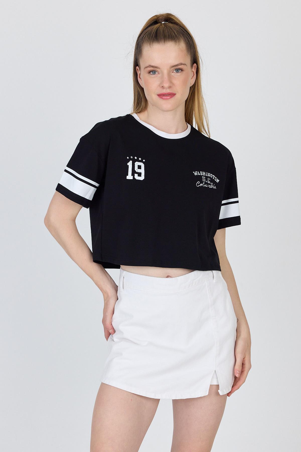 Siyah Yazı Baskılı Crop Tişört 6584 - 1