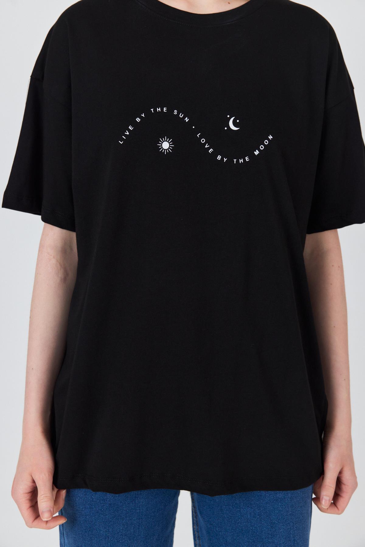 Siyah Yazı Baskılı Oversize Pamuklu Tişört 2150-32M - 4