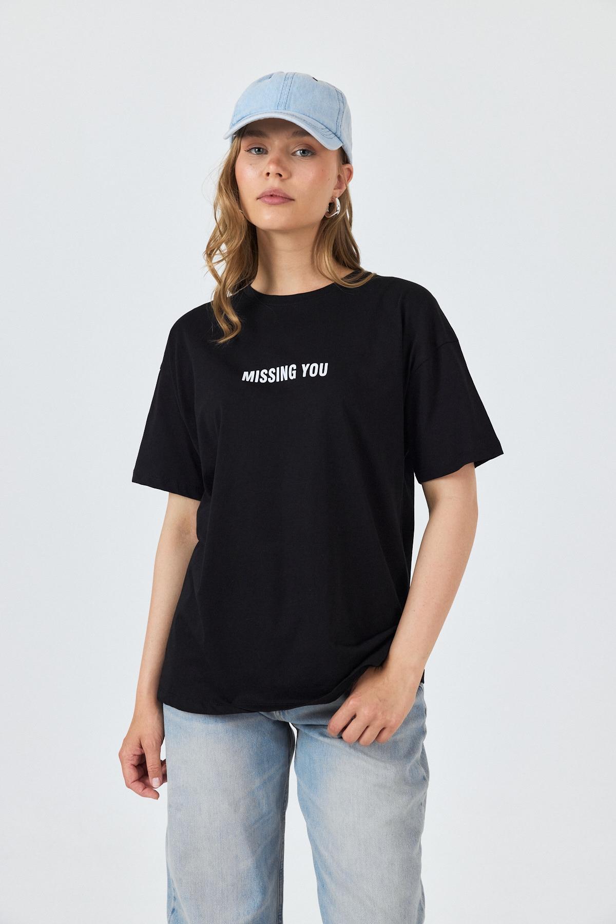 Siyah Yazı Baskılı Pamuklu Oversize Tişört 2150-6M 