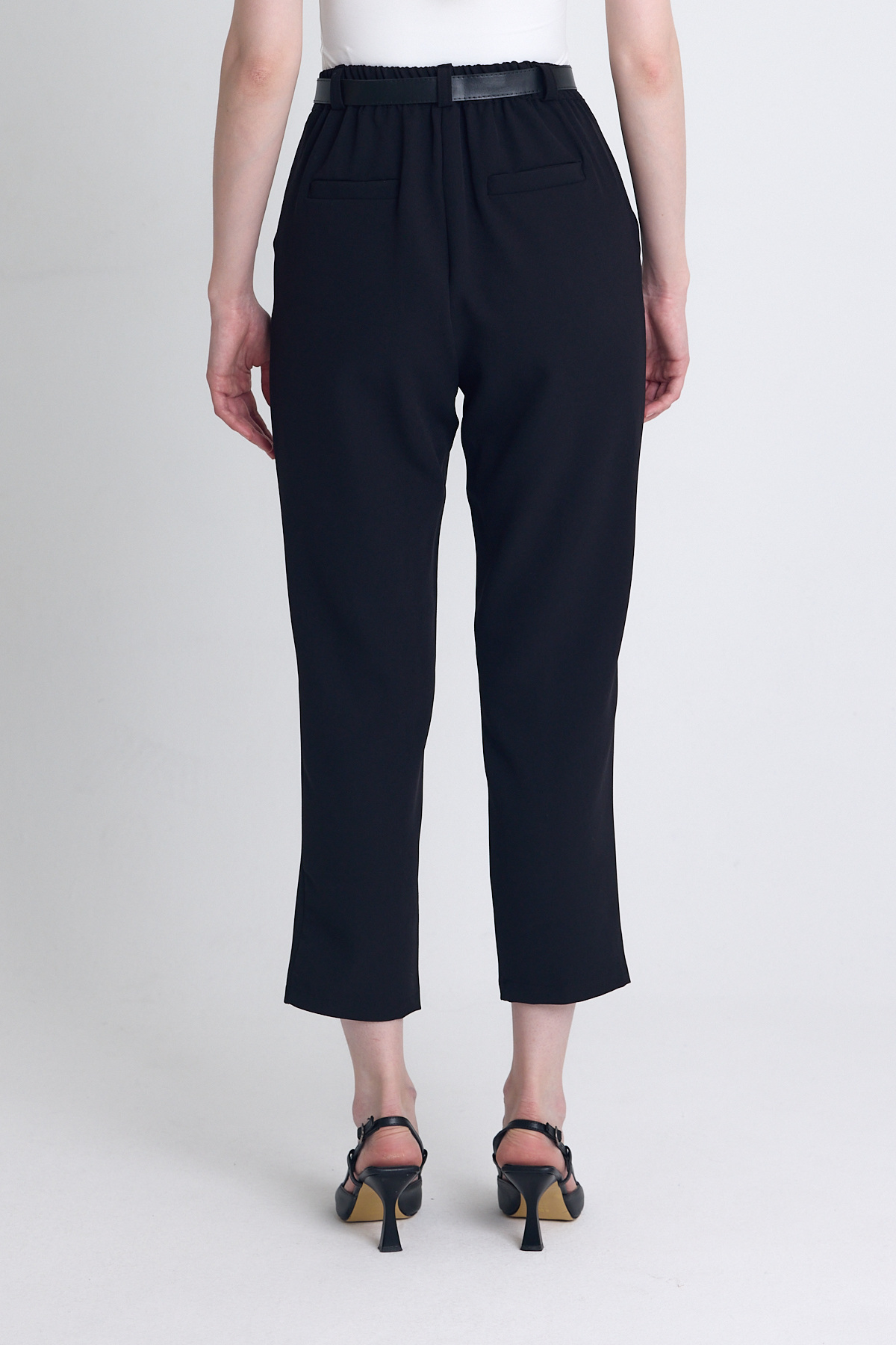 Siyah Yüksek Bel Kemerli Havuç Kesim Pantolon 6418A - 5