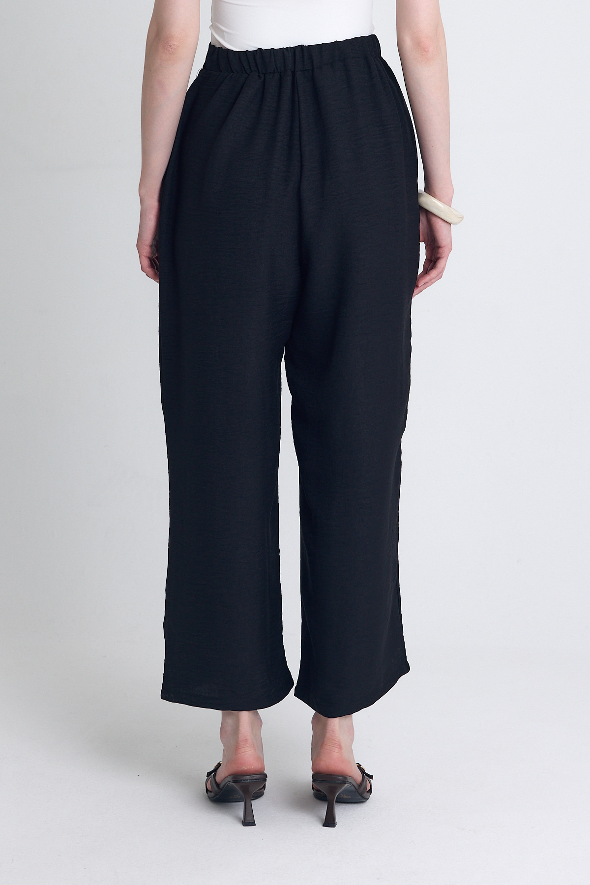 Siyah Yüksek Bel Ön Pile Detaylı Pamuklu Bol Paça Pantolon 8014A - 5