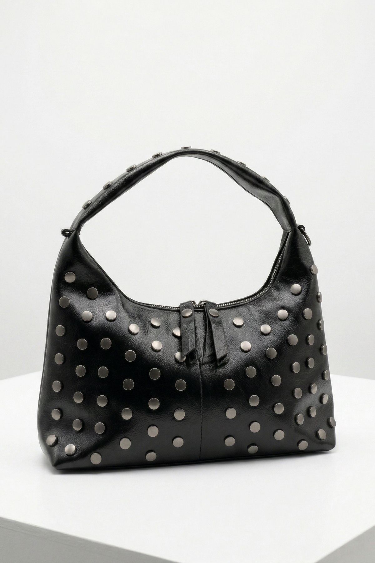 Siyah Zımba Detay Oval Çanta 9232 - 1