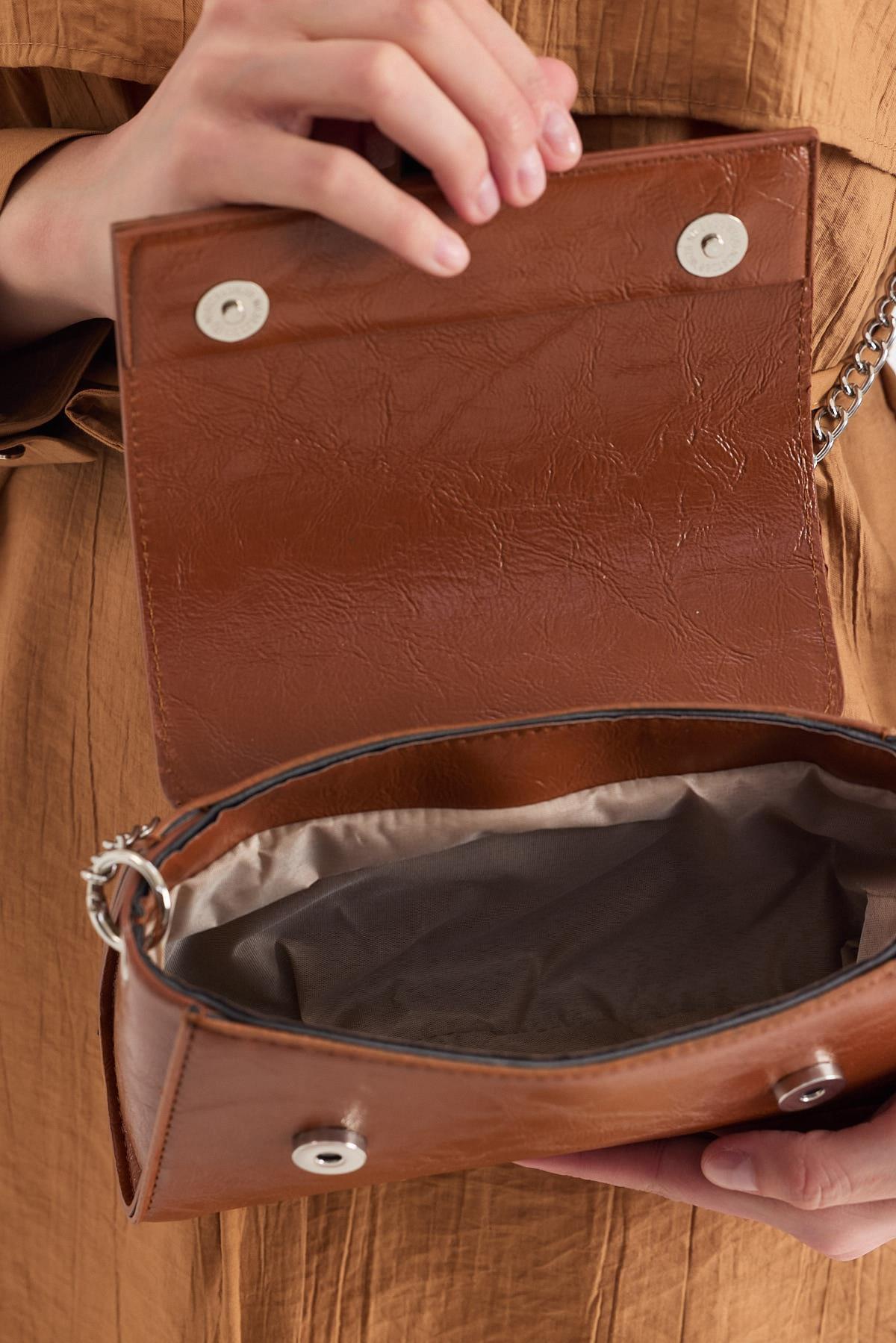 Taba Deri Görünümlüü Omuz Çantası 3023 - 5