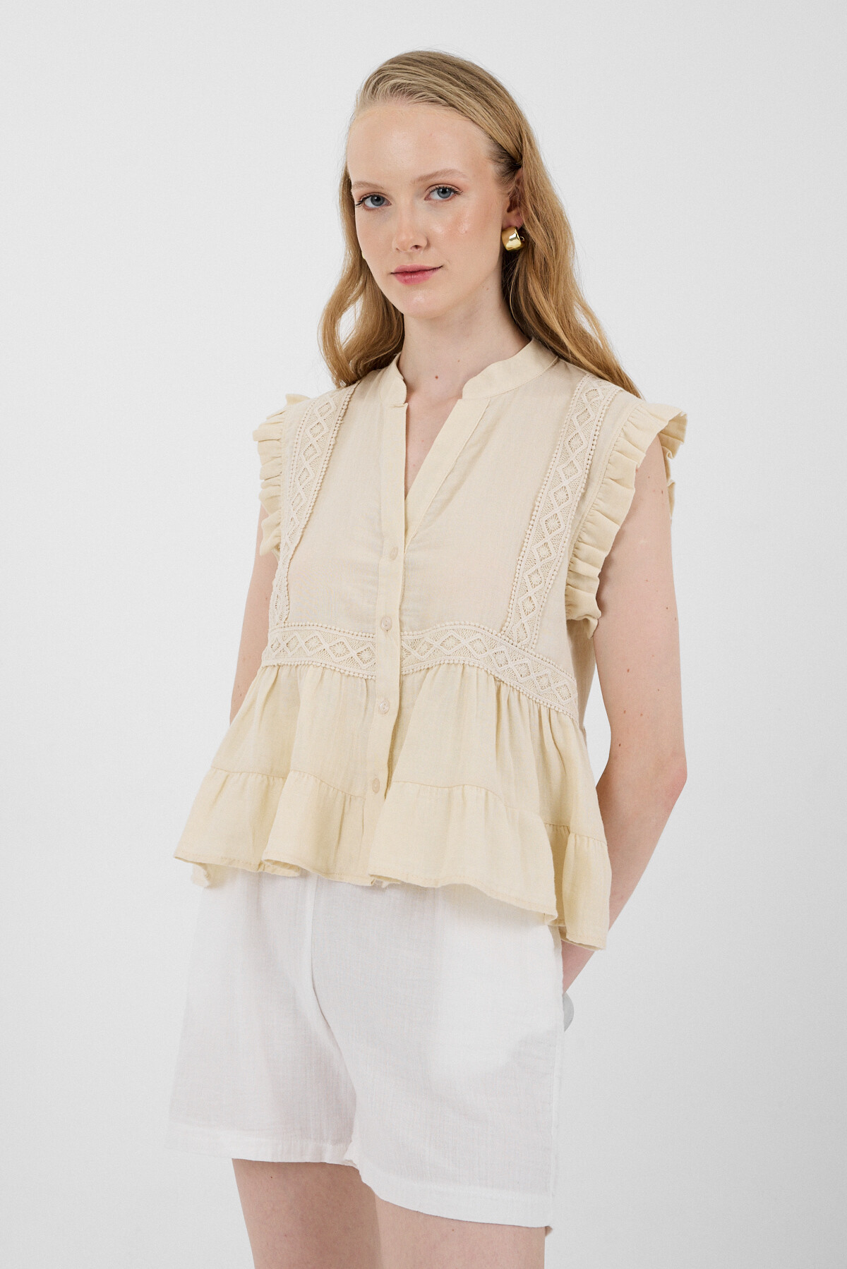 Taş Fırfır Kollu Dantel Detaylı %100 Pamuk Müslin Bluz 8039A - 2