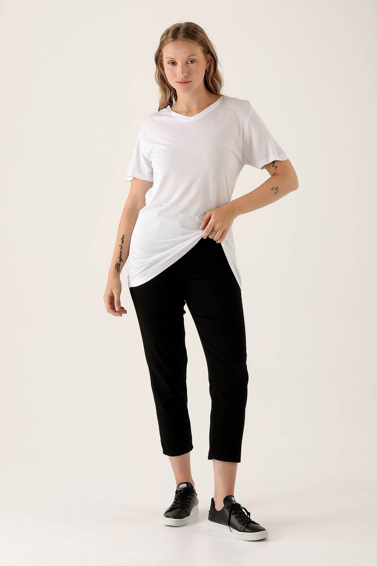 V Yaka Basic Bayan Tişort - 2209 Beyaz - 4