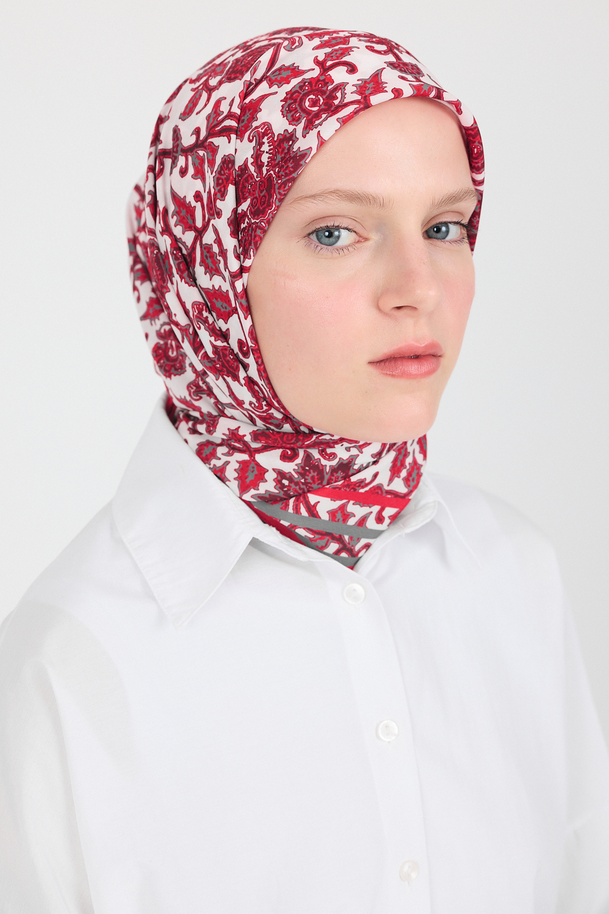 Vişne Desenli Eşarp 5695 - 1