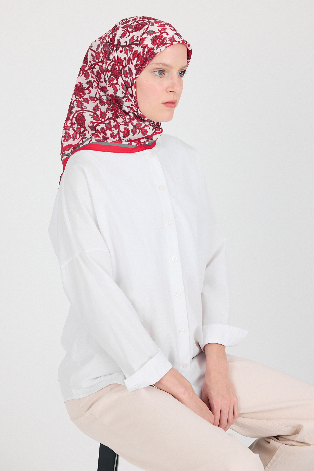 Vişne Desenli Eşarp 5695 - RAYS