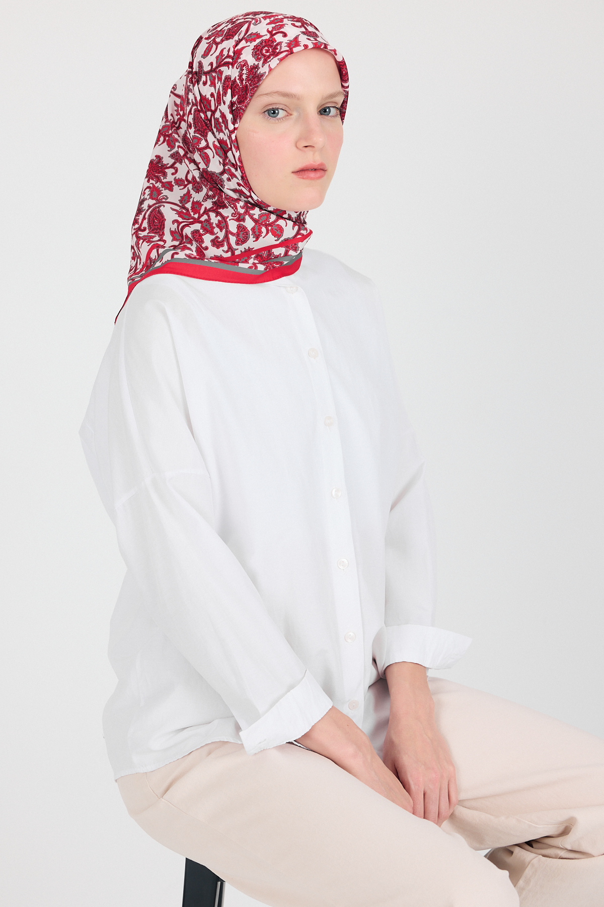 Vişne Desenli Eşarp 5695 - RAYS