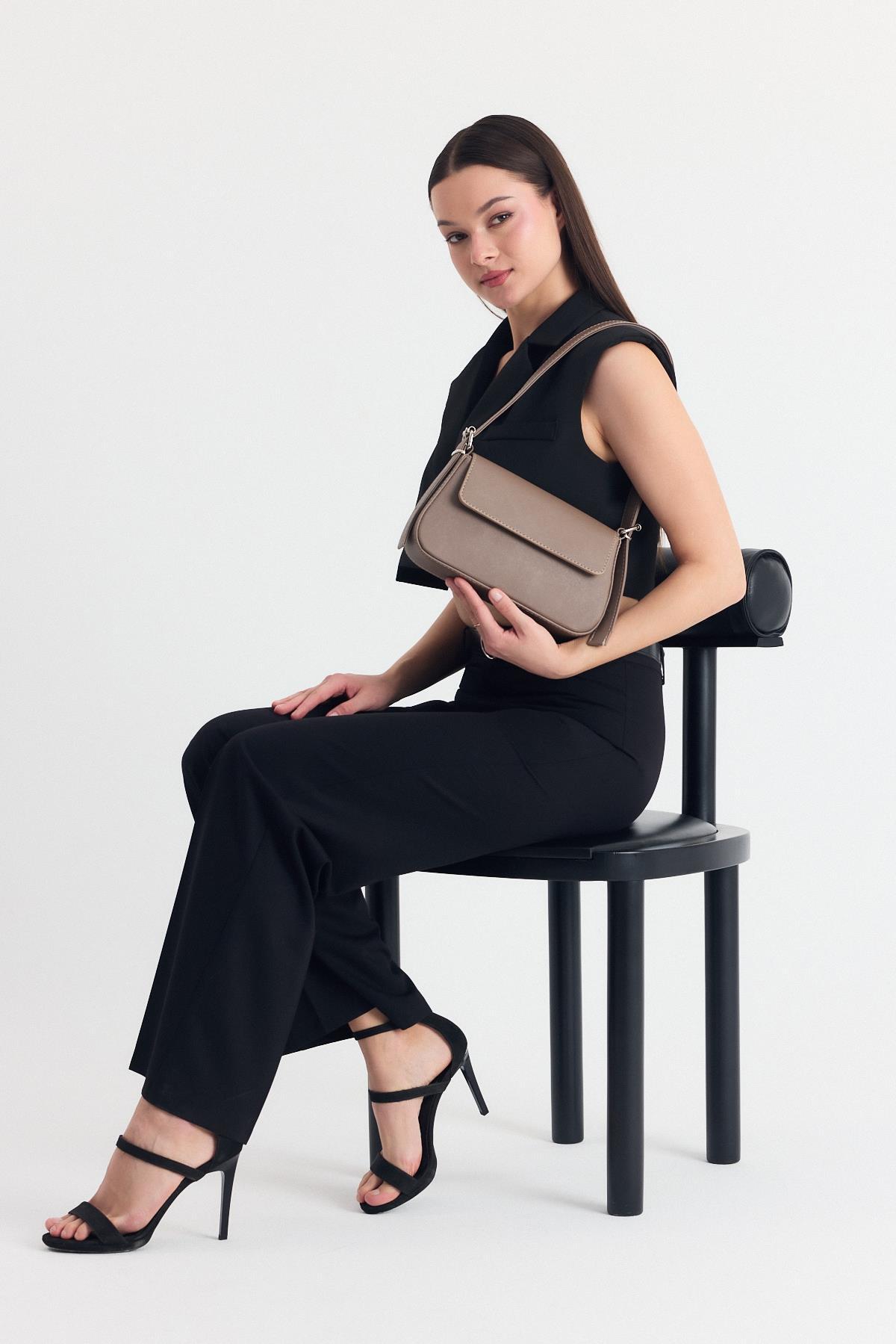 Vizon Kapak Detay Omuz Çantası 3005 - 6