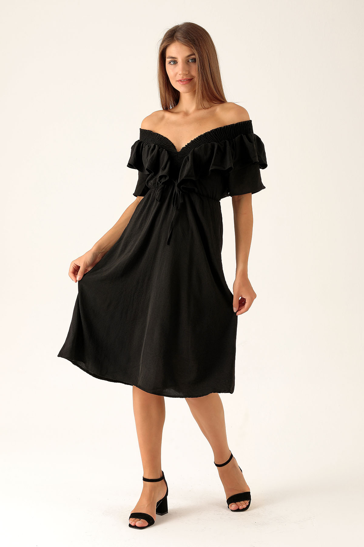 Yaka Gipe Detay Volanlı Elbise - 2620 Siyah - 2