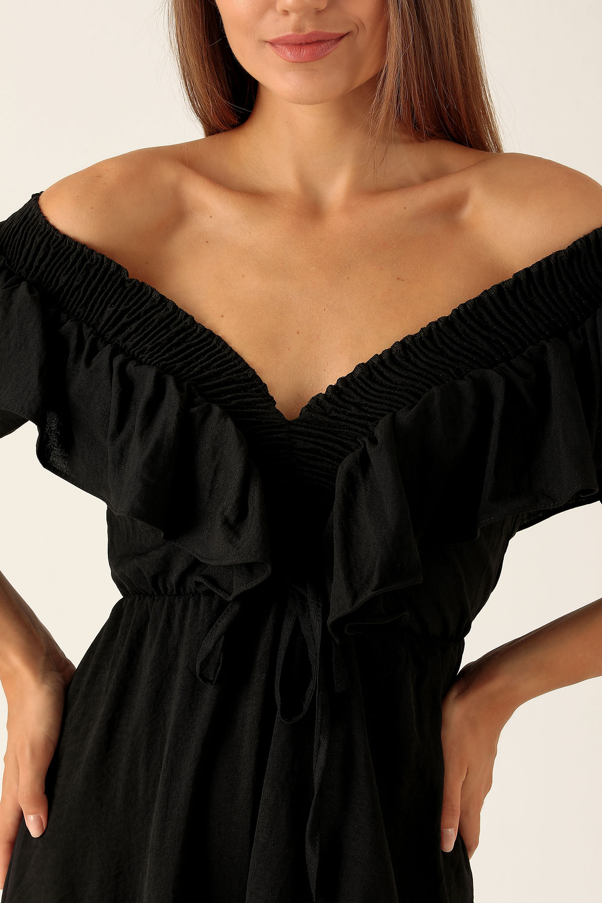 Yaka Gipe Detay Volanlı Elbise - 2620 Siyah - 6