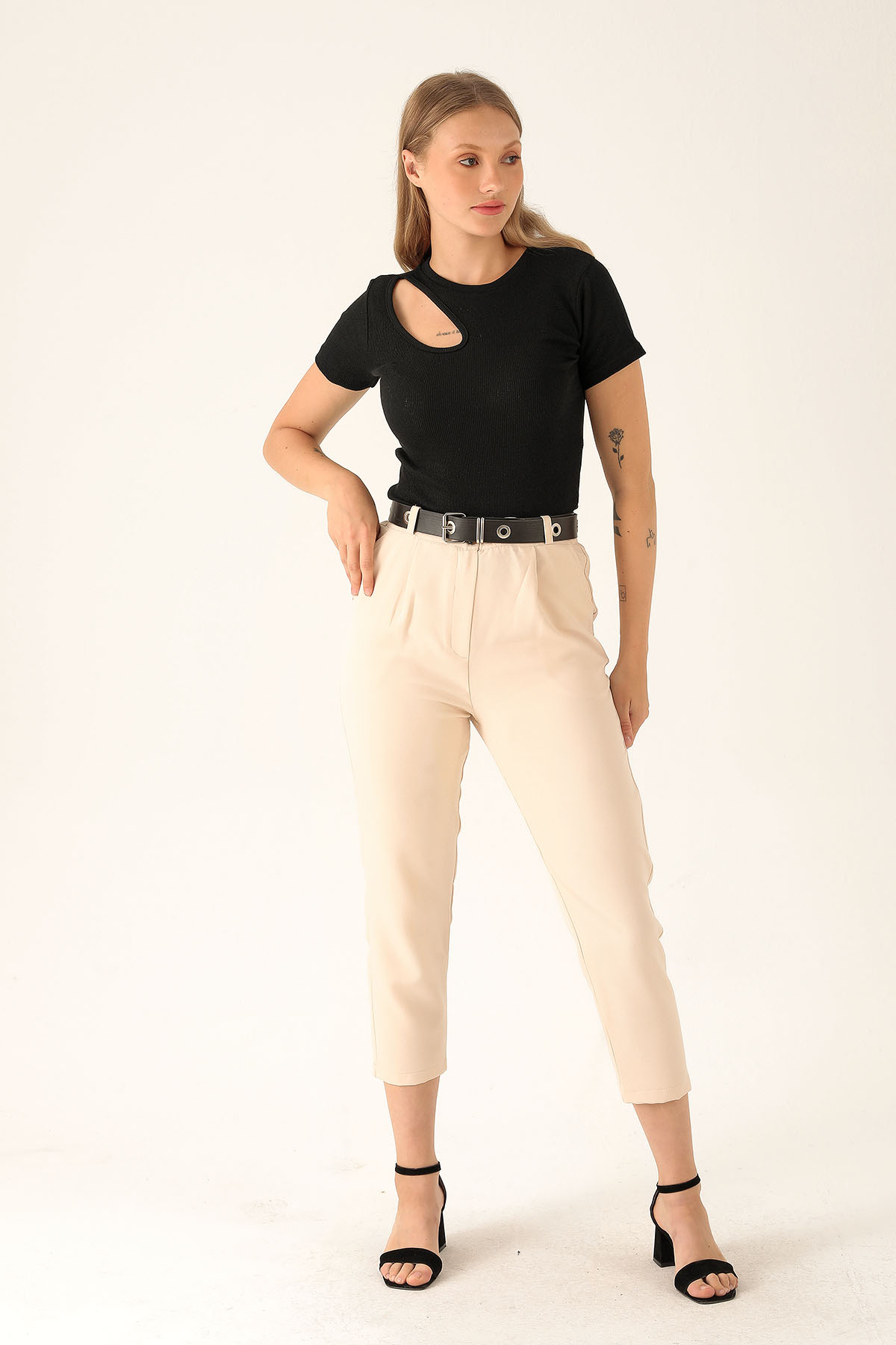 Yan Dudak Kısa Kol Bluz - 1497 Siyah - 4