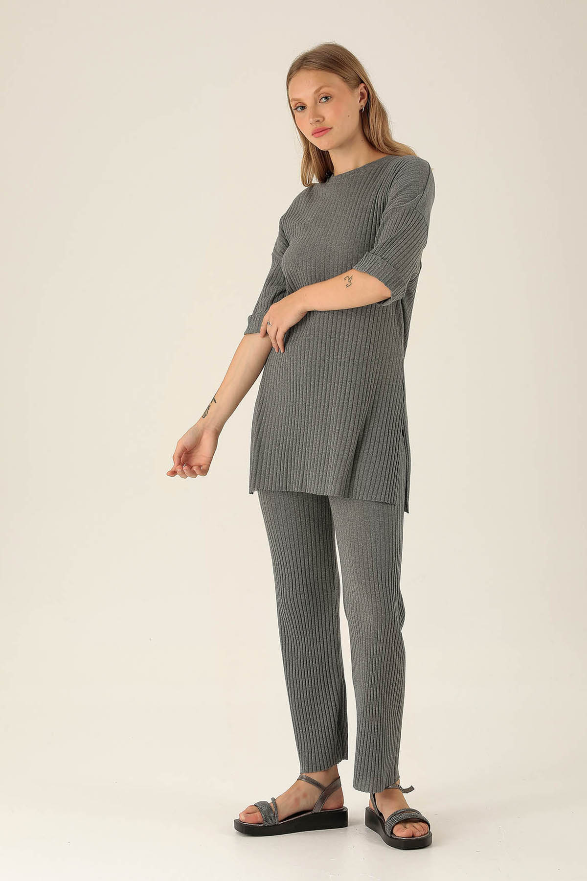 Yan Yırtmac Tişört-Bayan Pantolon Takım - 538 Koyu Gri - 2