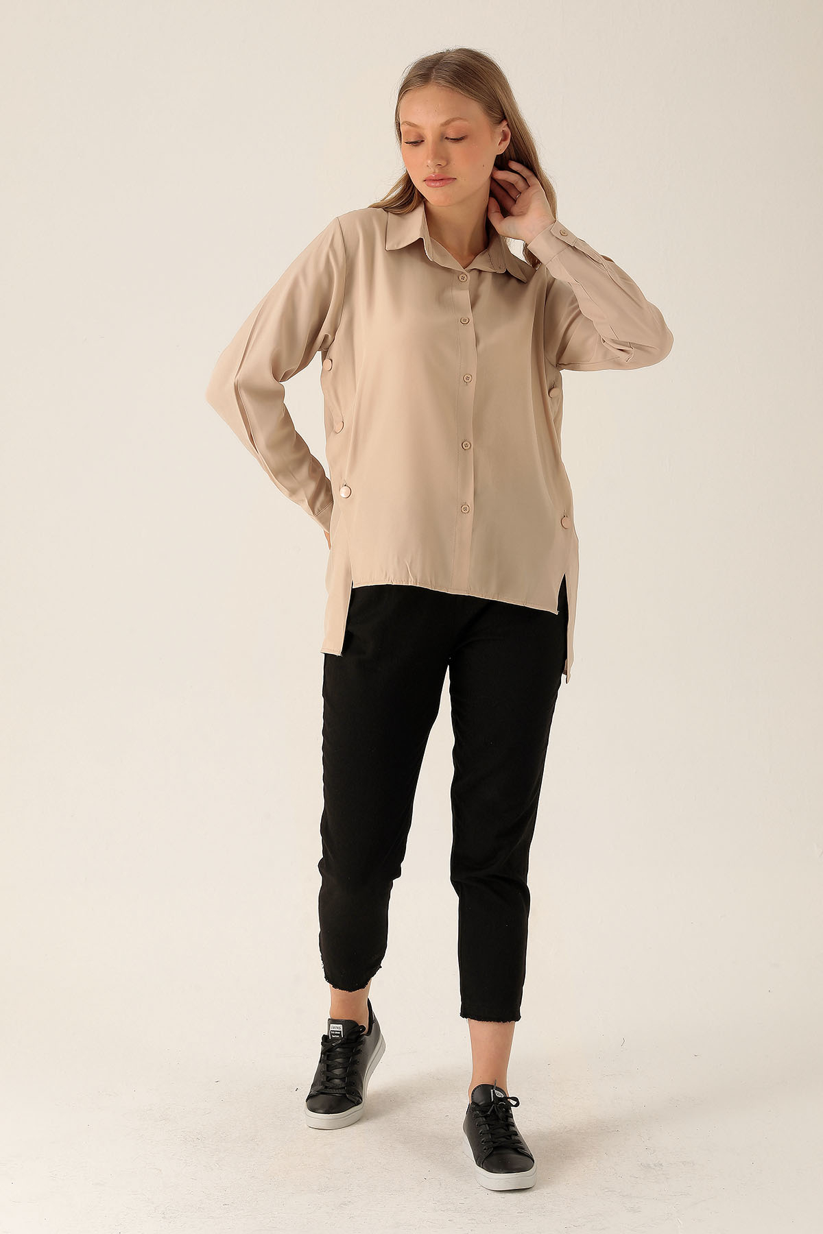 Yandan Çıtçıtlı Düğmeli Bayan Gömlek - 6508A Bej - 5