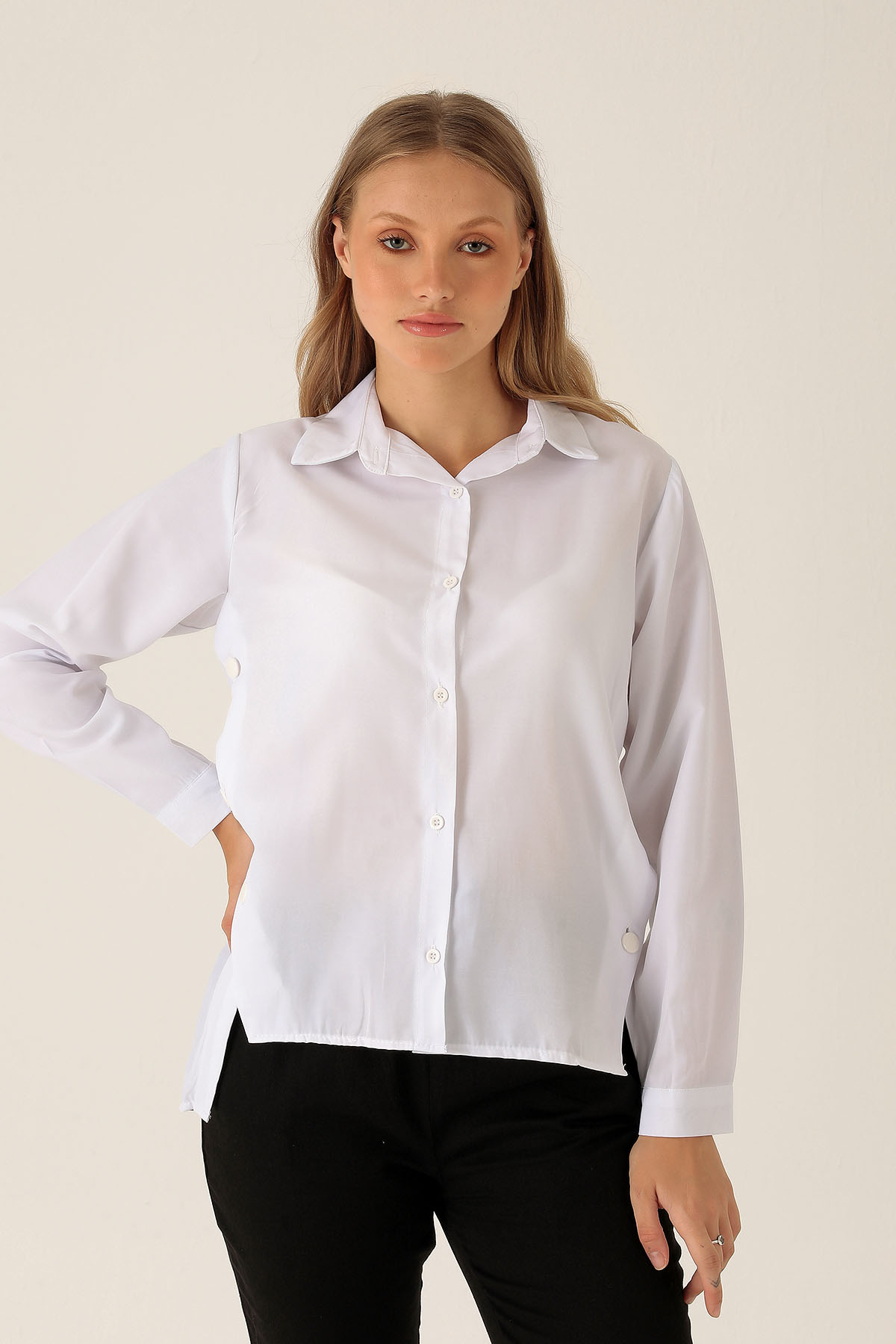 Yandan Çıtçıtlı Düğmeli Bayan Gömlek - 6508A Beyaz - 2