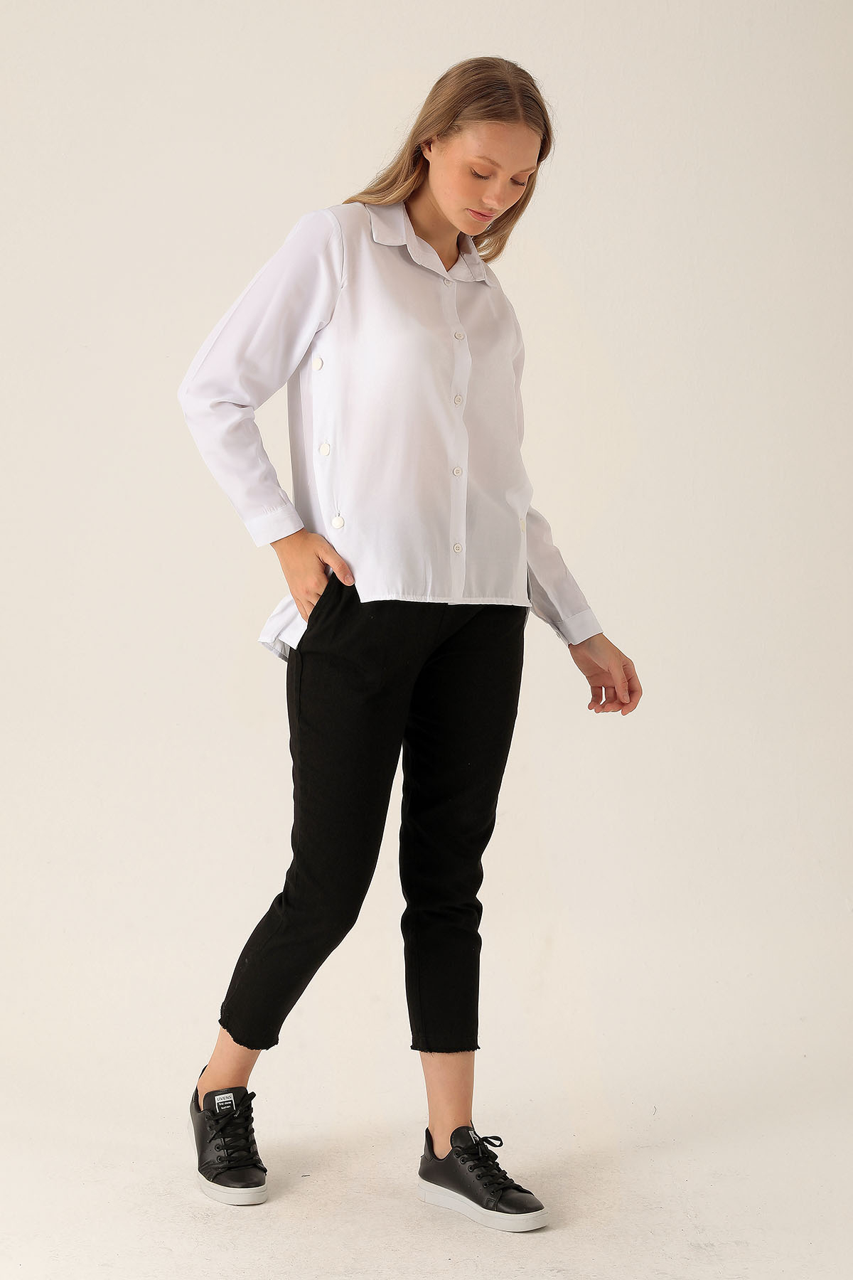 Yandan Çıtçıtlı Düğmeli Bayan Gömlek - 6508A Beyaz - 4