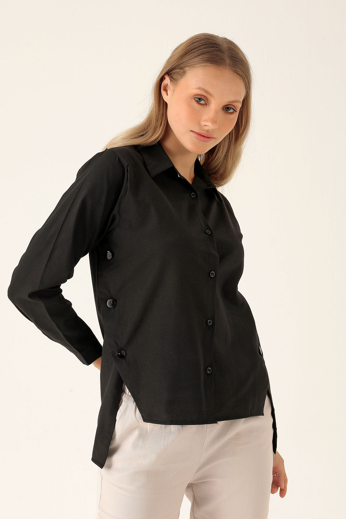 Yandan Çıtçıtlı Düğmeli Bayan Gömlek - 6508A Siyah - 1