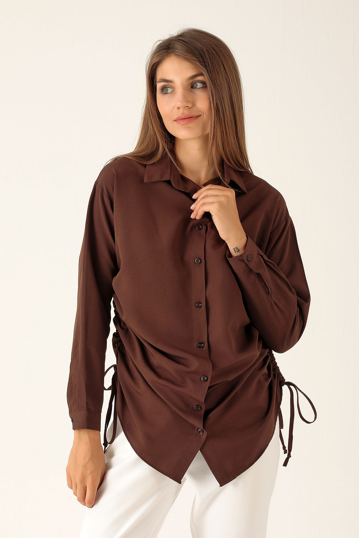 Yanları Büzgülü Bayan Gömlek - 6428A Kahve - 2