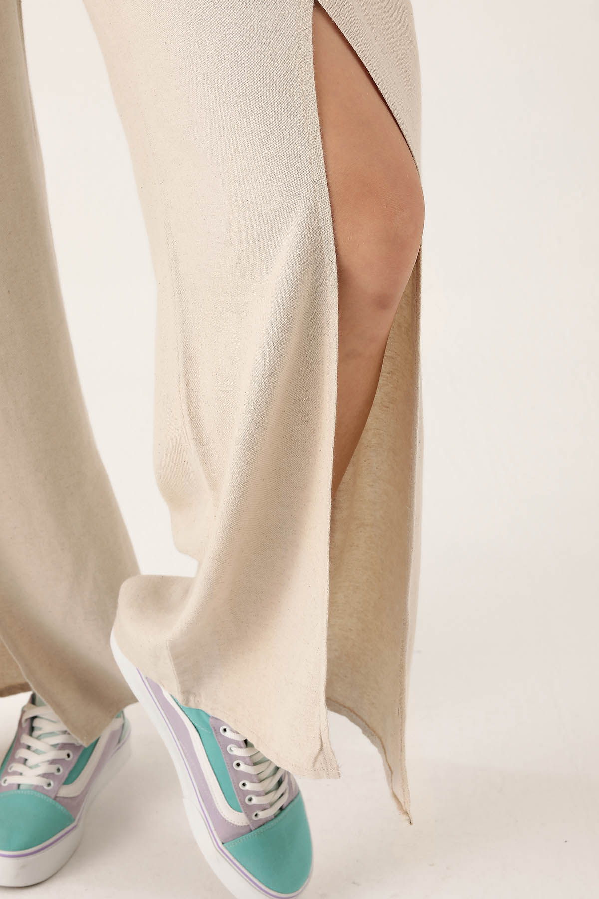 Yırtmaç Detay Bol Bayan Pantolon - 4044 Natural - 6