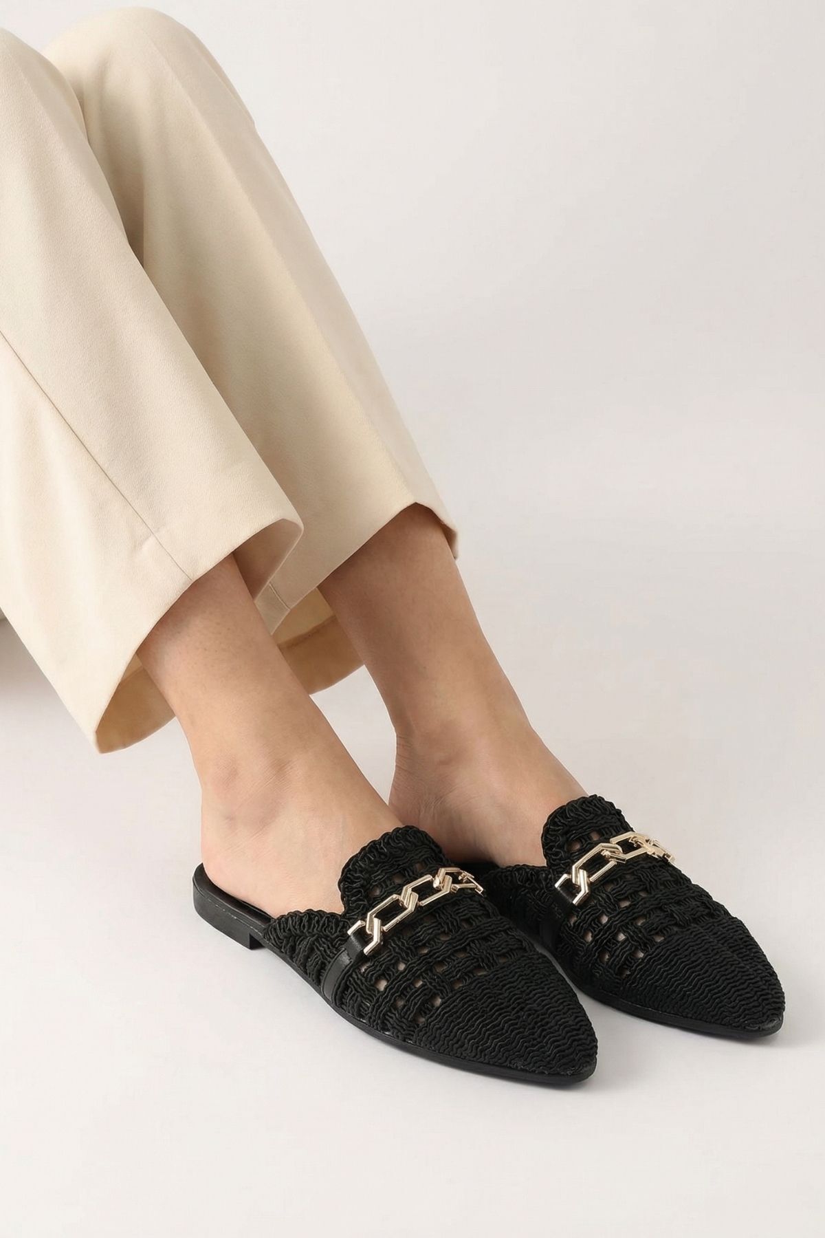 Zincir Detay Hasır Terlik - 7030 Siyah - 1