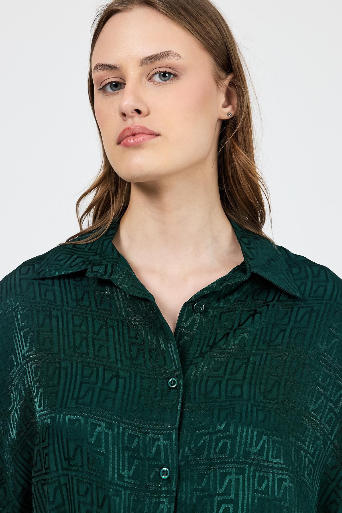 Zümrüt Desenli Saten Görünümlü İp Bağlama Detaylı Gömlek 4293A - 4