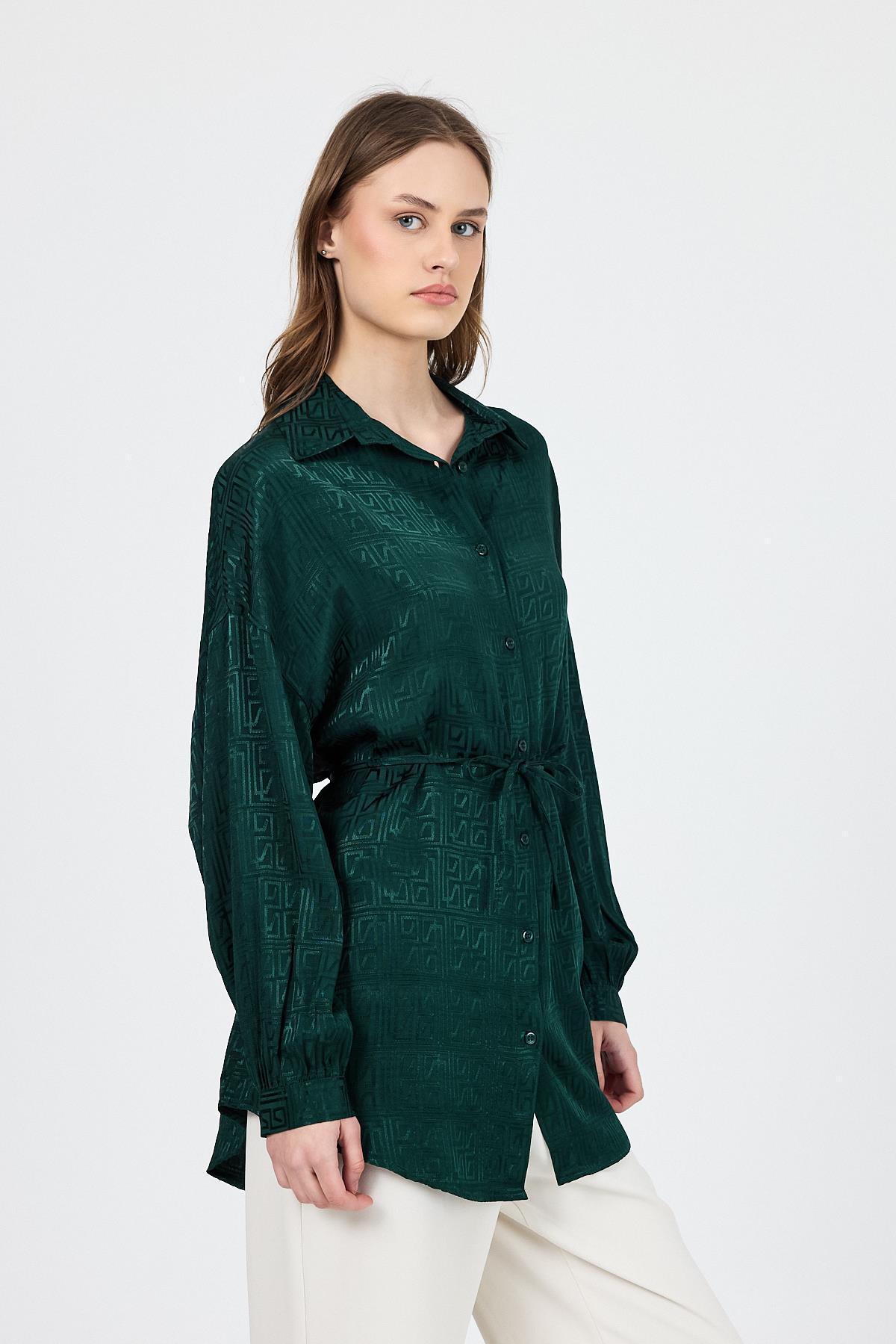 Zümrüt Desenli Saten Görünümlü İp Bağlama Detaylı Gömlek 4293A - 8